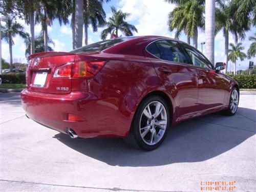 Lexus IS 250 2010 photo 1