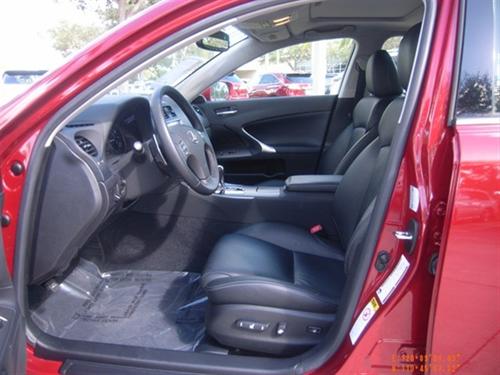 Lexus IS 250 2010 photo 3