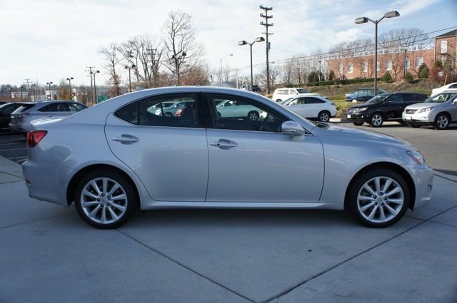 Lexus IS 250 2010 photo 4