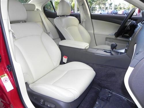 Lexus IS 250 2010 photo 1