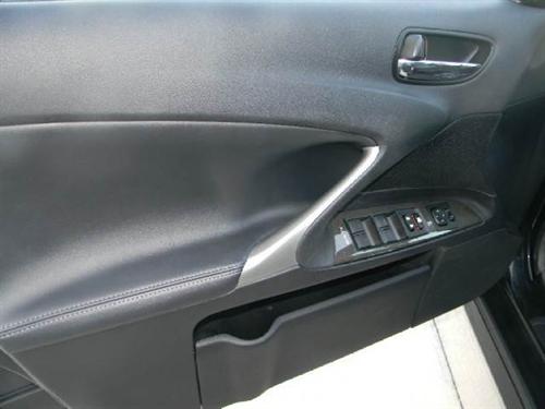 Lexus IS 250 2010 photo 3