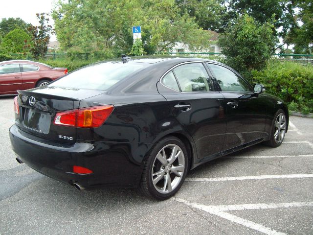 Lexus IS 250 4WD Crew Cab SWB Auto SL Sedan