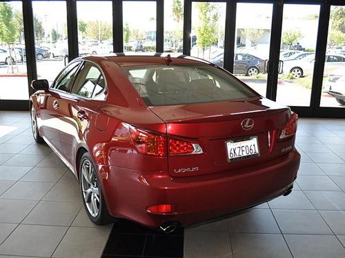 Lexus IS 250 2010 photo 2