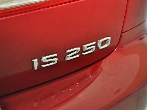 Lexus IS 250 2010 photo 4