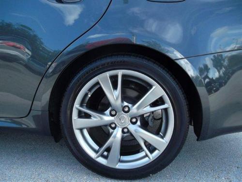 Lexus IS 250 2010 photo 2