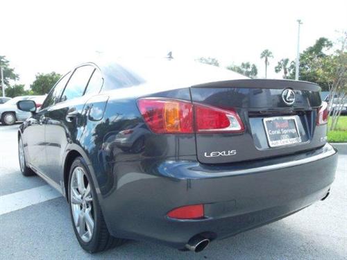 Lexus IS 250 2010 photo 3