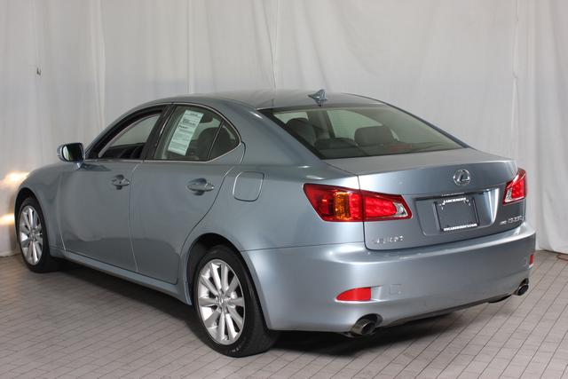 Lexus IS 250 2010 photo 1