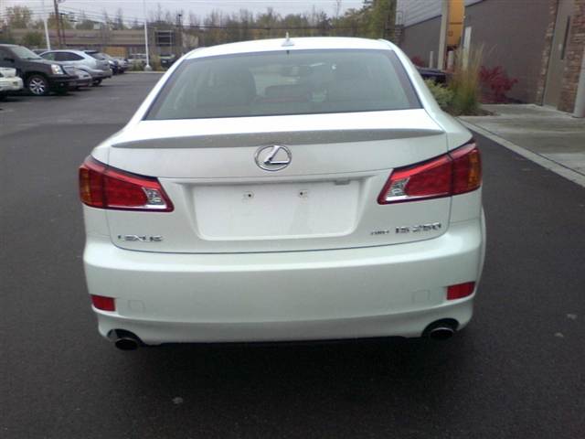 Lexus IS 250 2010 photo 3