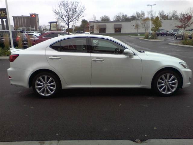Lexus IS 250 2010 photo 5
