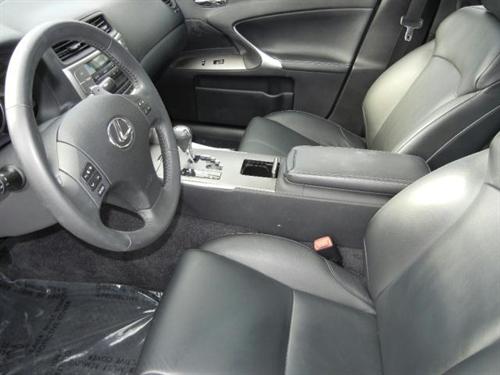 Lexus IS 250 2010 photo 2