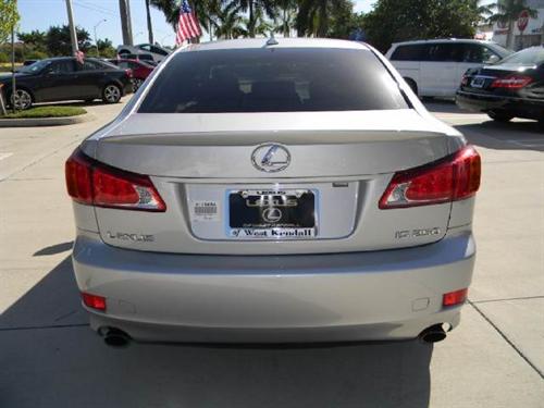 Lexus IS 250 2010 photo 3