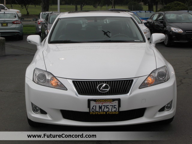 Lexus IS 250 2010 photo 1