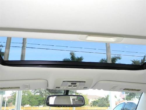 Lexus IS 250 2010 photo 2