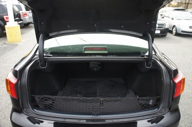 Lexus IS 250 2010 photo 4