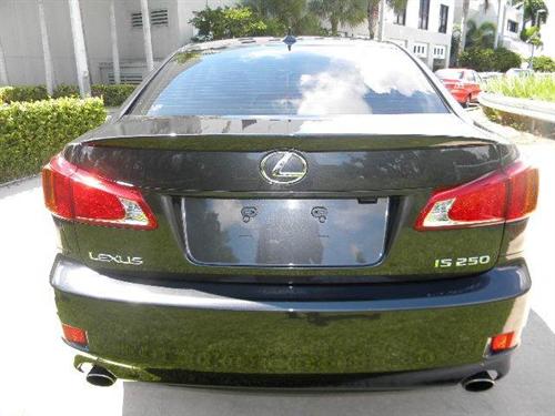 Lexus IS 250 2010 photo 2