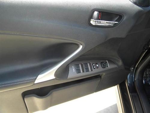 Lexus IS 250 2010 photo 3