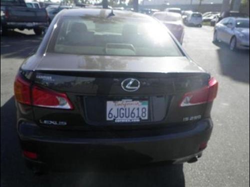 Lexus IS 250 2010 photo 5