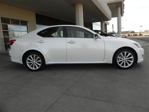 Lexus IS 250 2010 photo 2