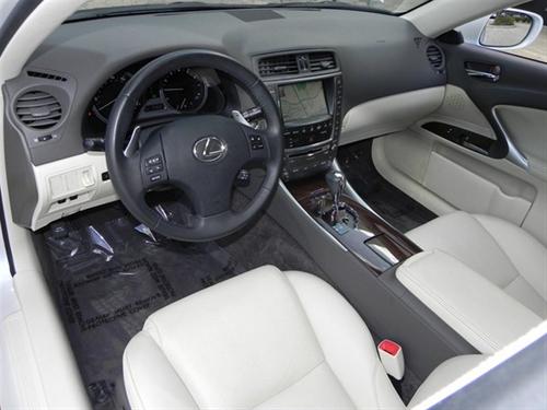 Lexus IS 250 2010 photo 2