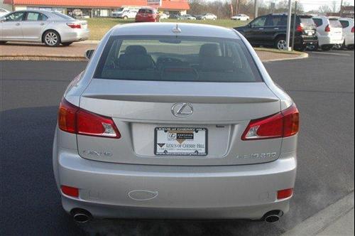 Lexus IS 250 2010 photo 2