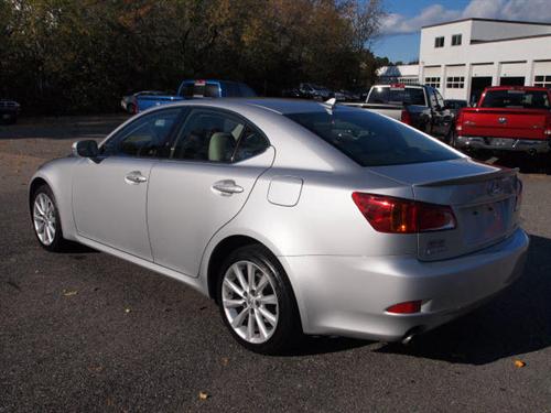 Lexus IS 250 2010 photo 2