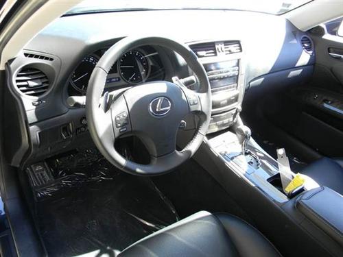 Lexus IS 250 2010 photo 3