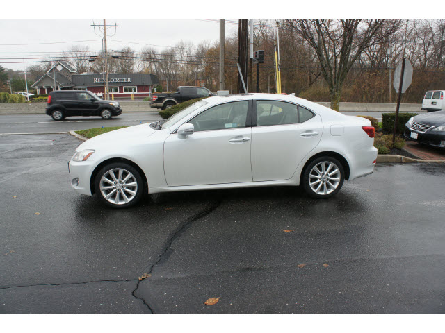 Lexus IS 250 2010 photo 3