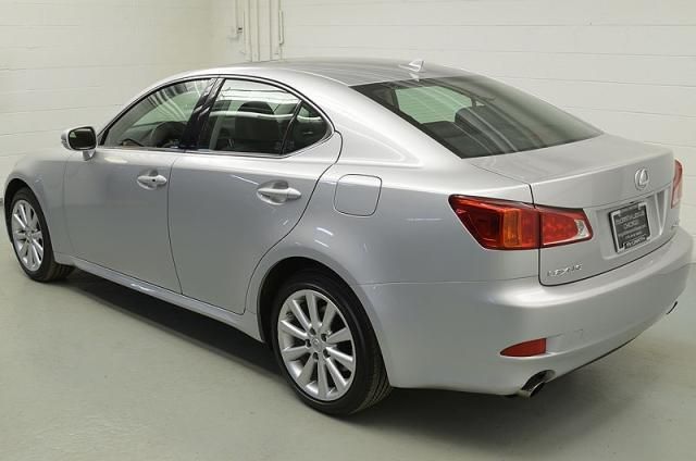 Lexus IS 250 2010 photo 3