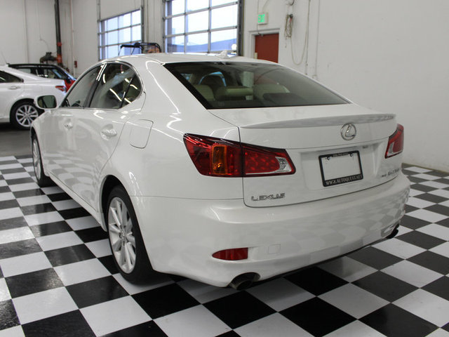 Lexus IS 250 2010 photo 3