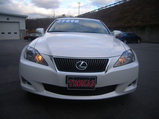 Lexus IS 250 2010 photo 1