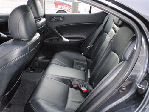 Lexus IS 250 2010 photo 4