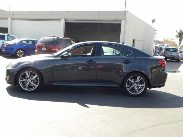 Lexus IS 250 2010 photo 3