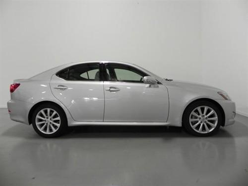 Lexus IS 250 2010 photo 2