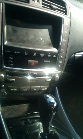 Lexus IS 250 2011 photo 8