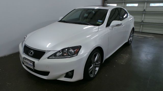 Lexus IS 250 2011 photo 1