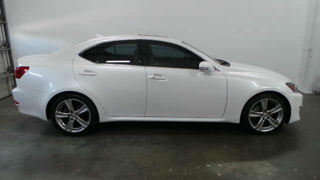 Lexus IS 250 2011 photo 4
