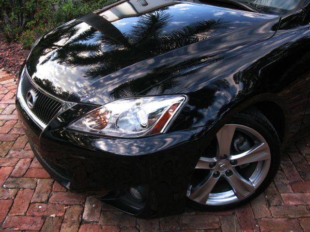 Lexus IS 250 2011 photo 3