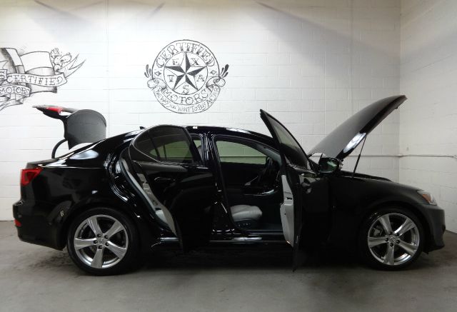 Lexus IS 250 2012 photo 4
