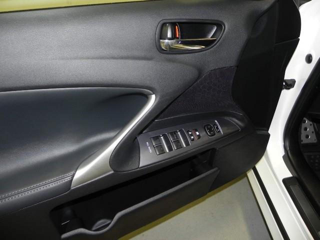 Lexus IS 250 2012 photo 27