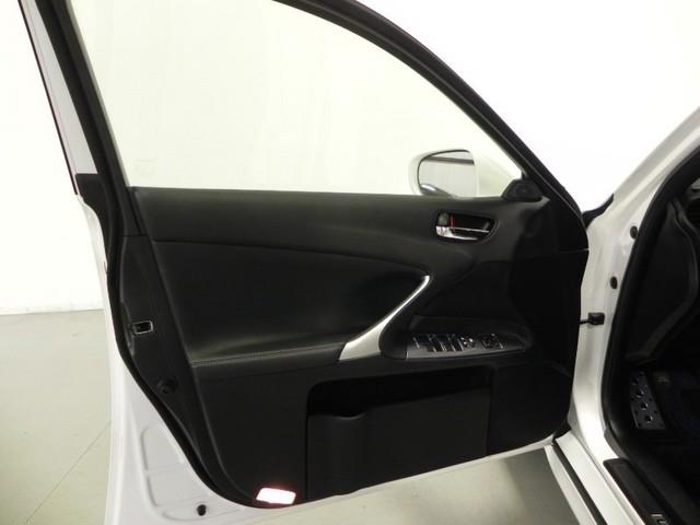 Lexus IS 250 2012 photo 3