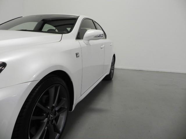 Lexus IS 250 2012 photo 57
