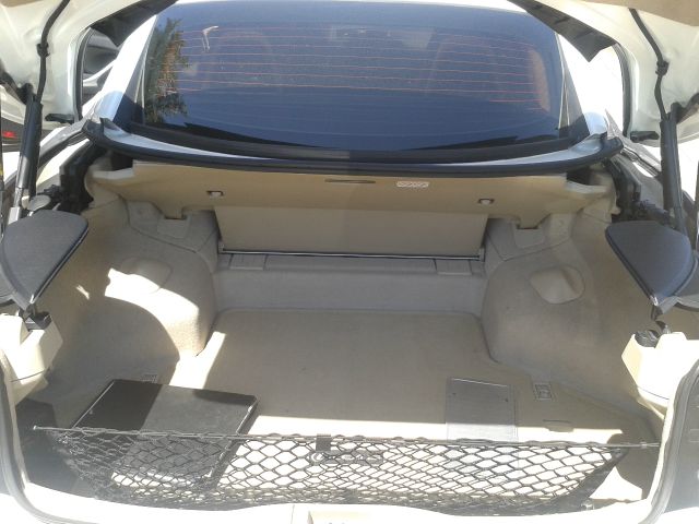 Lexus IS 250C 2010 photo 3