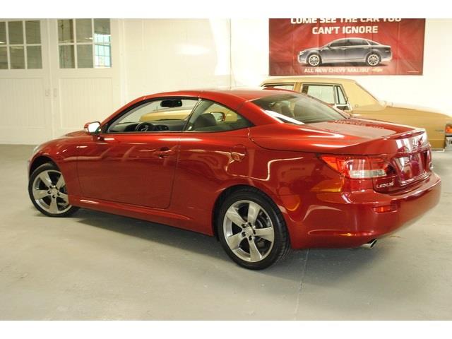 Lexus IS 250C 2010 photo 15