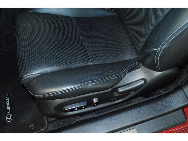 Lexus IS 250C 2010 photo 35