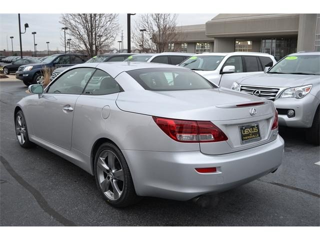 Lexus IS 250C 2011 photo 1