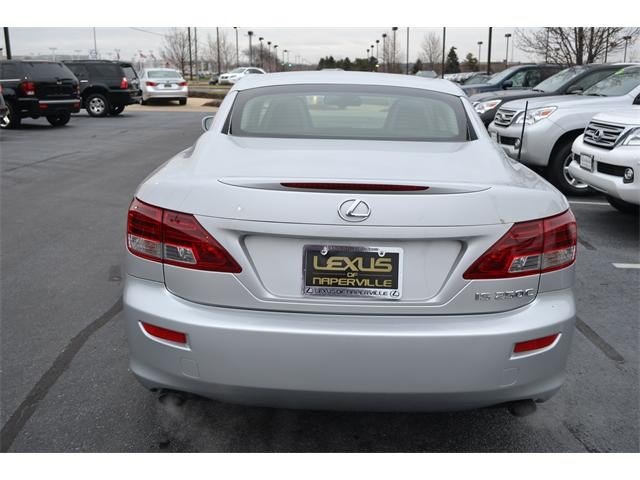 Lexus IS 250C 2011 photo 2