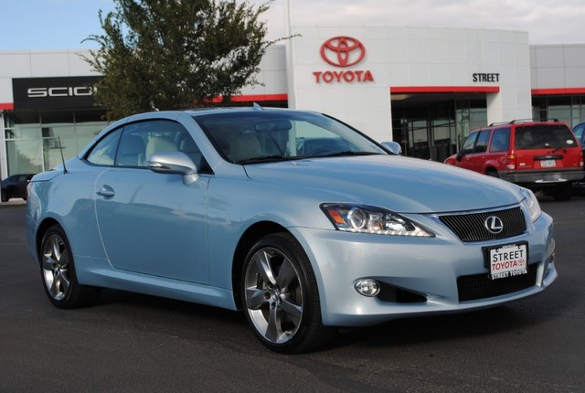 Lexus IS 250C Base Unspecified