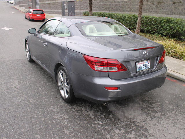 Lexus IS 250C 2012 photo 1