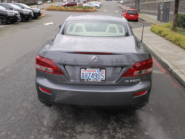 Lexus IS 250C 2012 photo 2