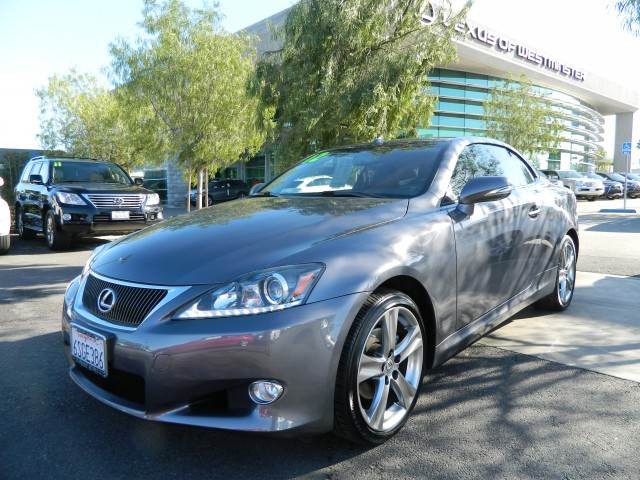 Lexus IS 250C Base Unspecified